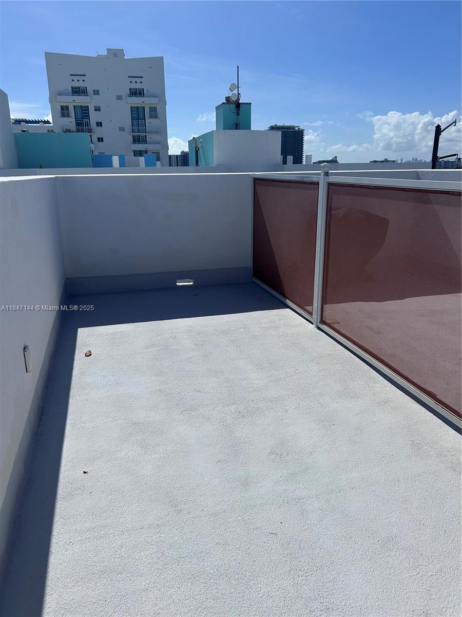 7744 Collins Ave 21