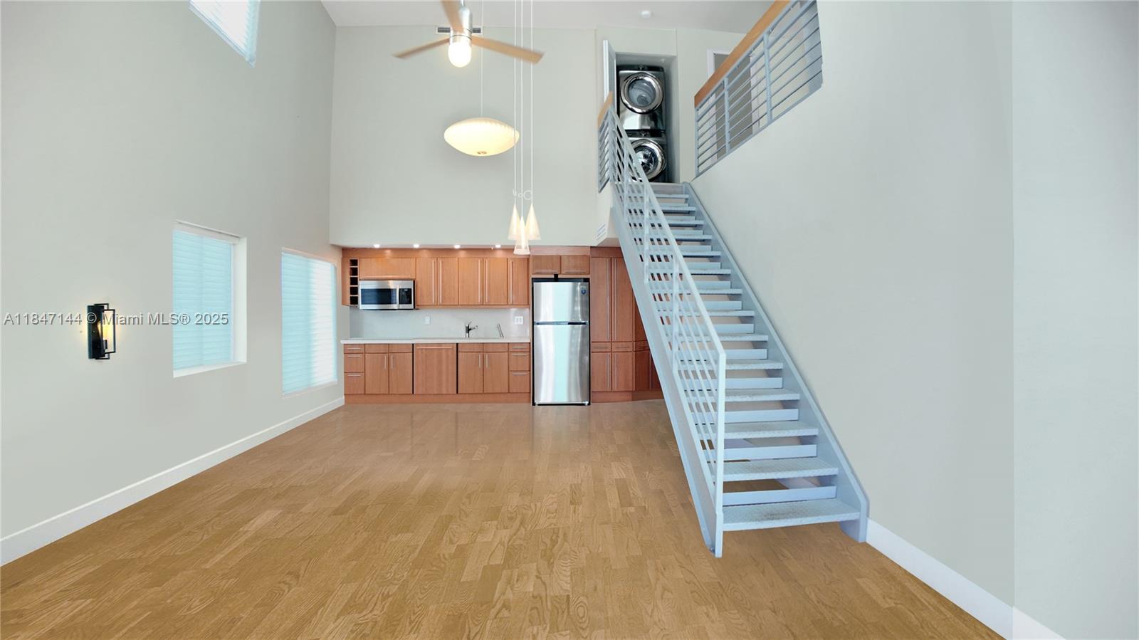 7744 Collins Ave 21