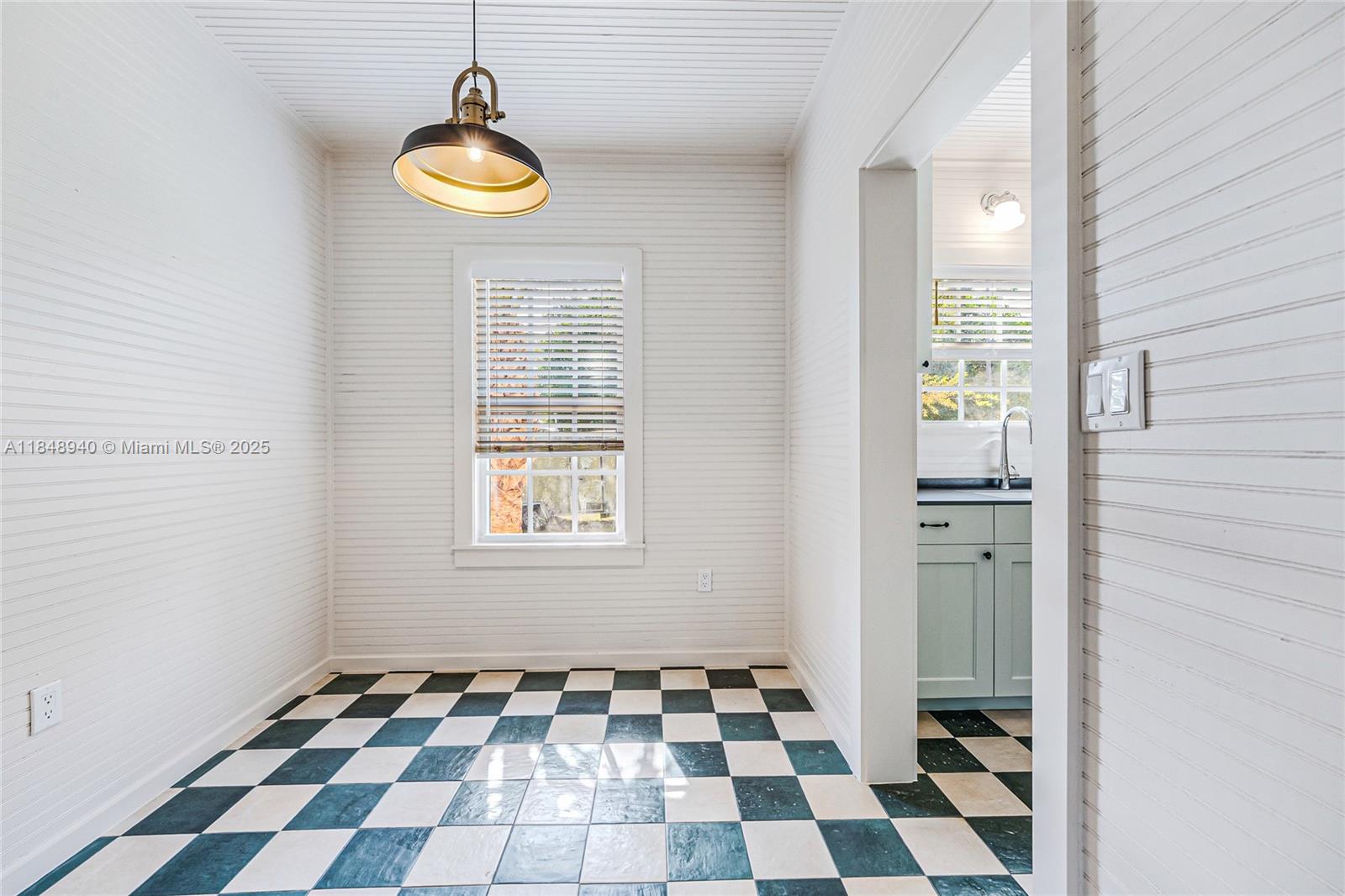 Property photo # 9