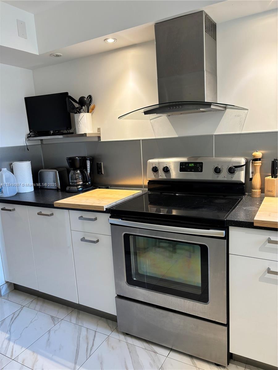 Property photo # 9