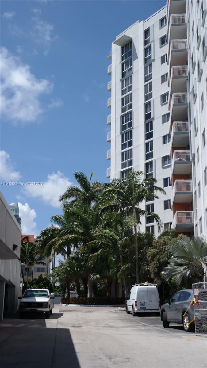 Property photo # 0