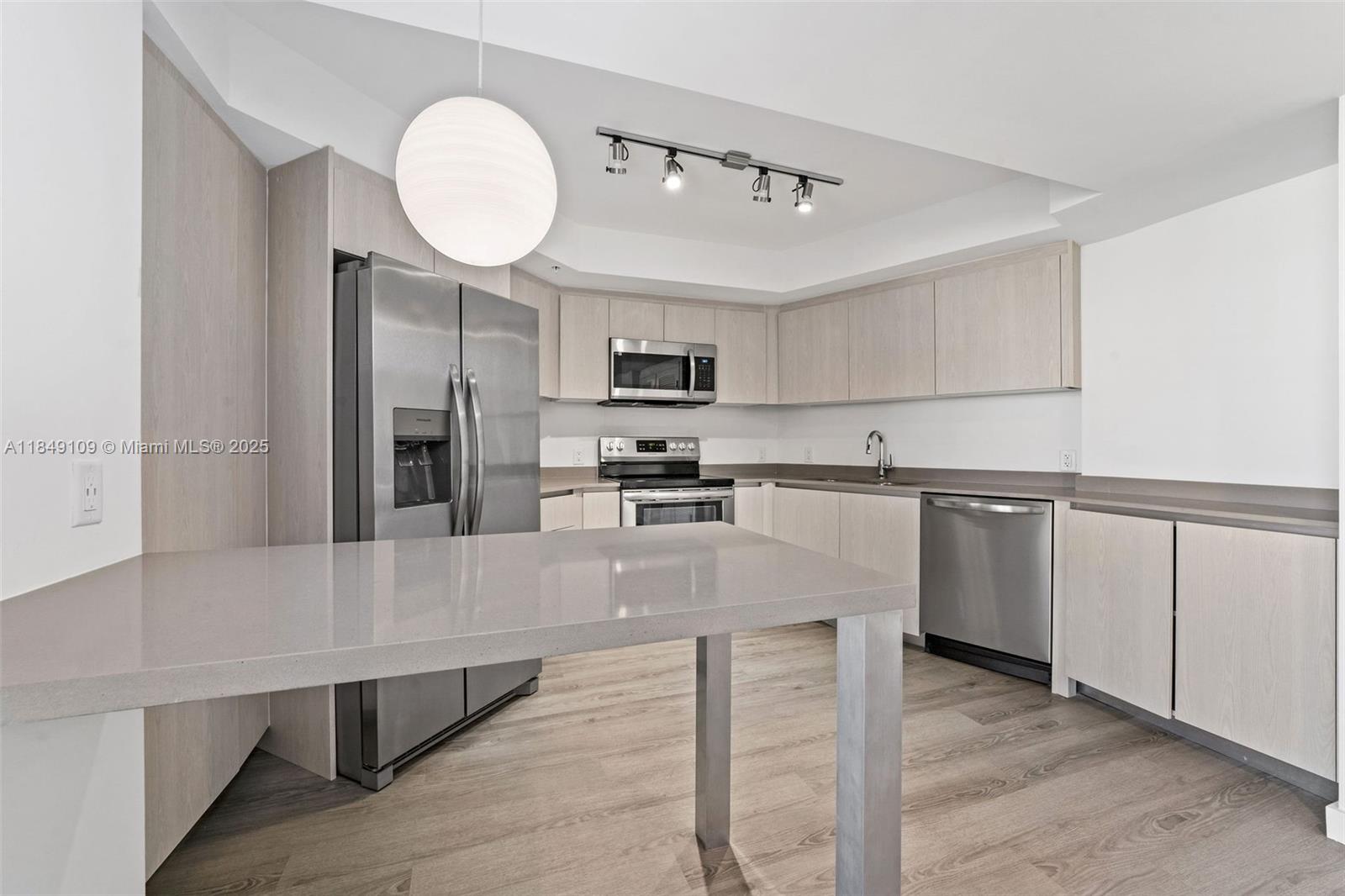 Property photo # 2