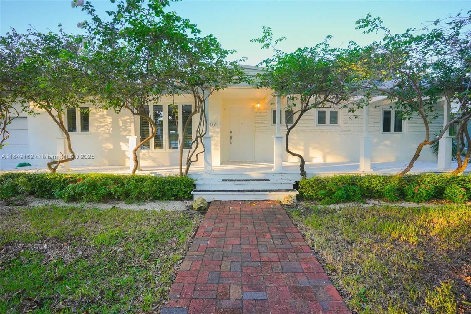 355 Redwood Ln, Key Biscayne, Florida 33149