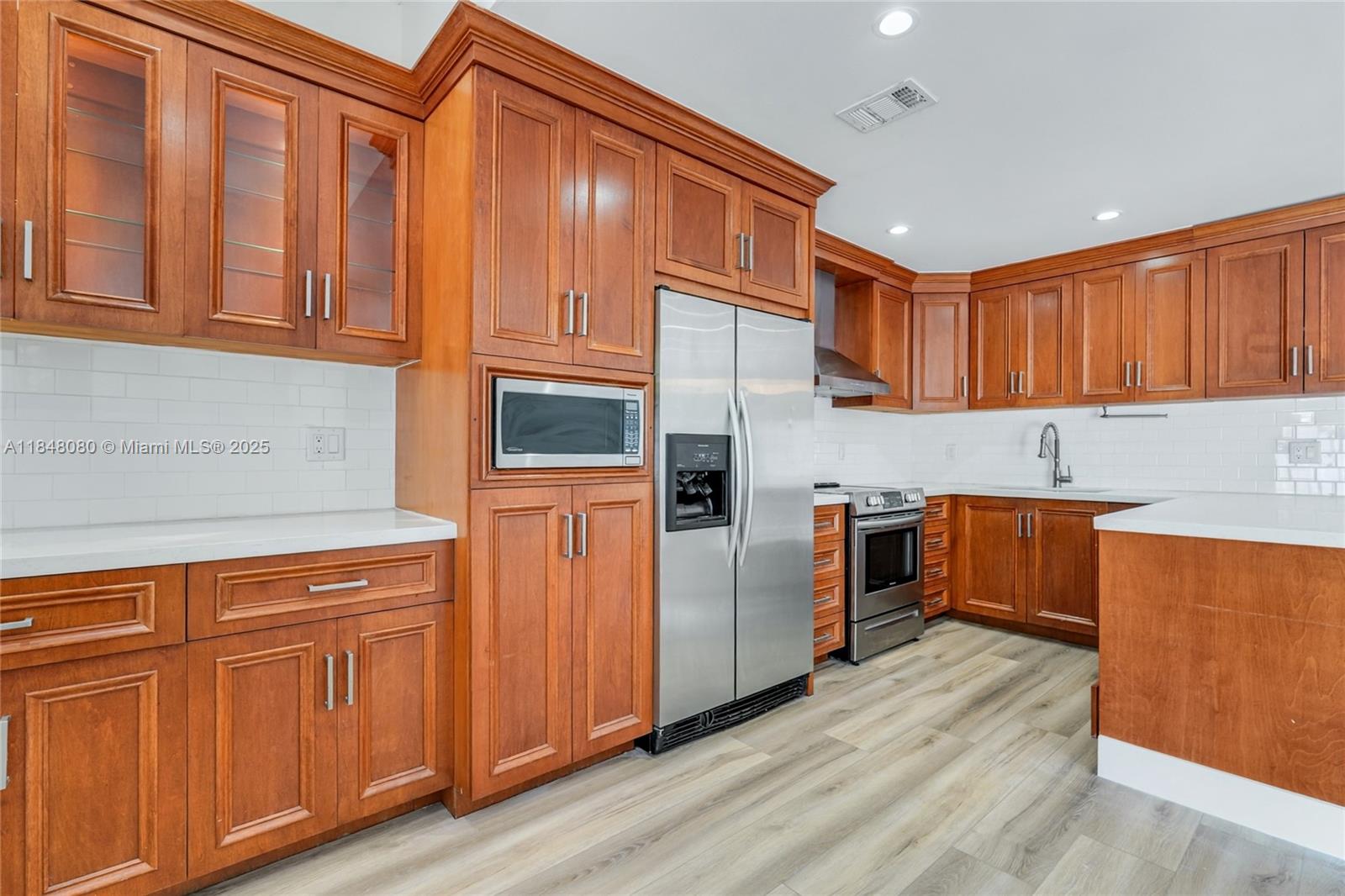 Property photo # 4