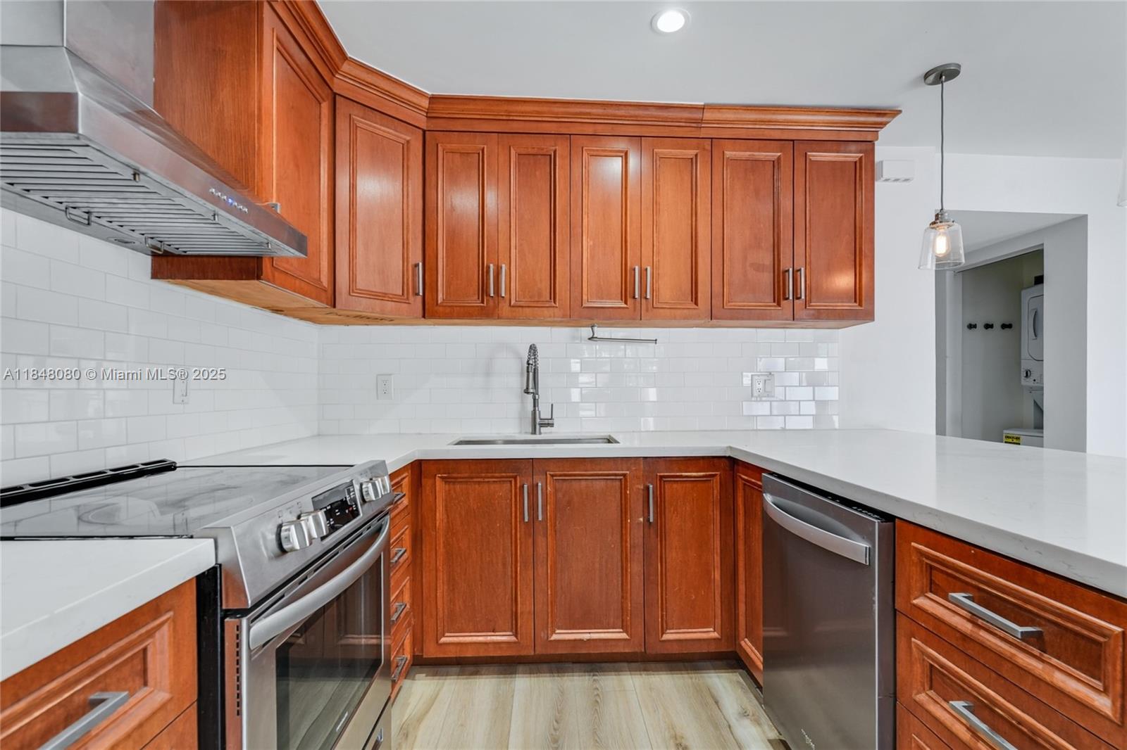 Property photo # 8