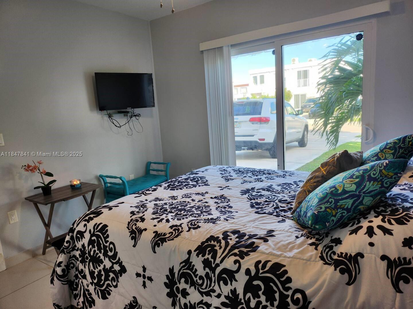 Property photo # 0