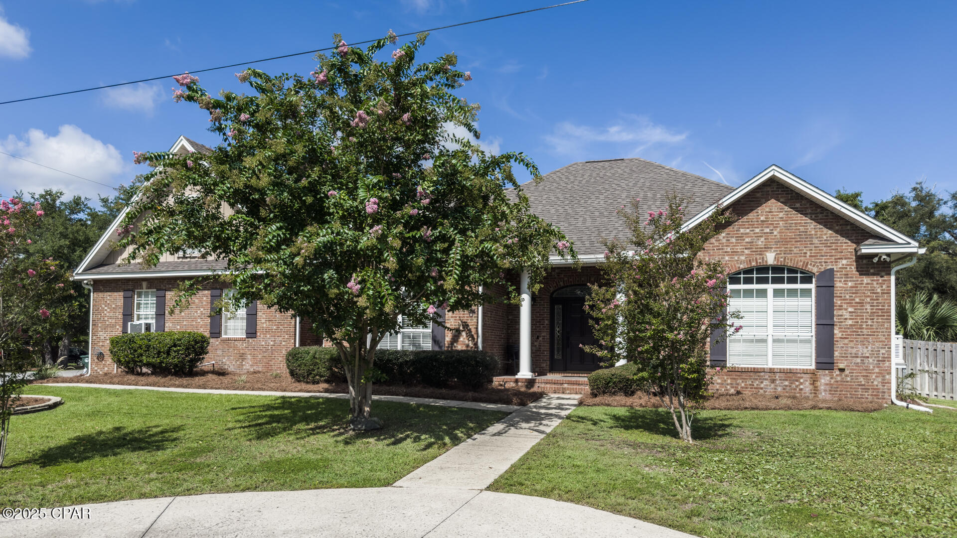 Image 2 For 216 Virginia Avenue