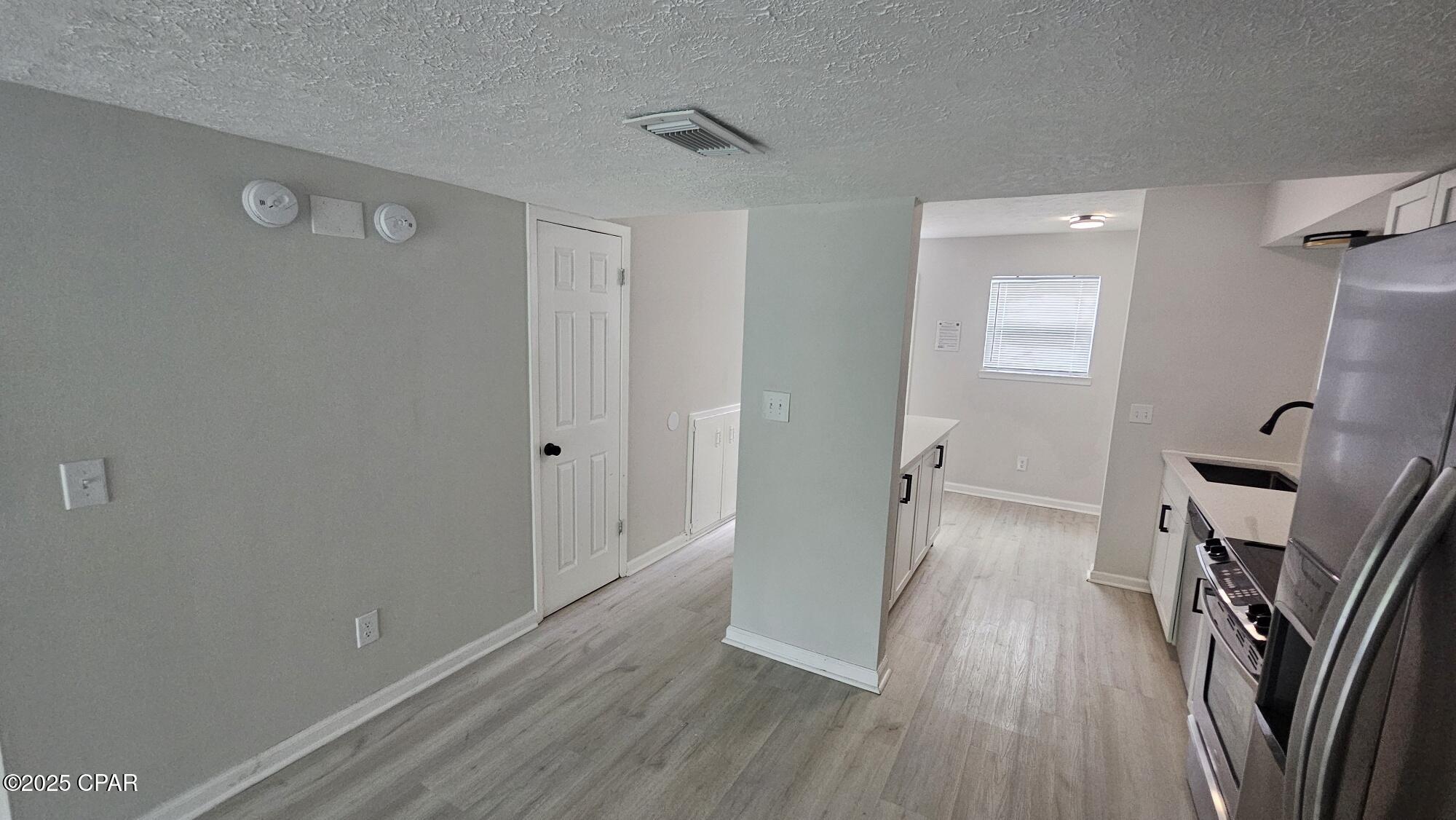 Image 8 For 6320 Pinetree Avenue