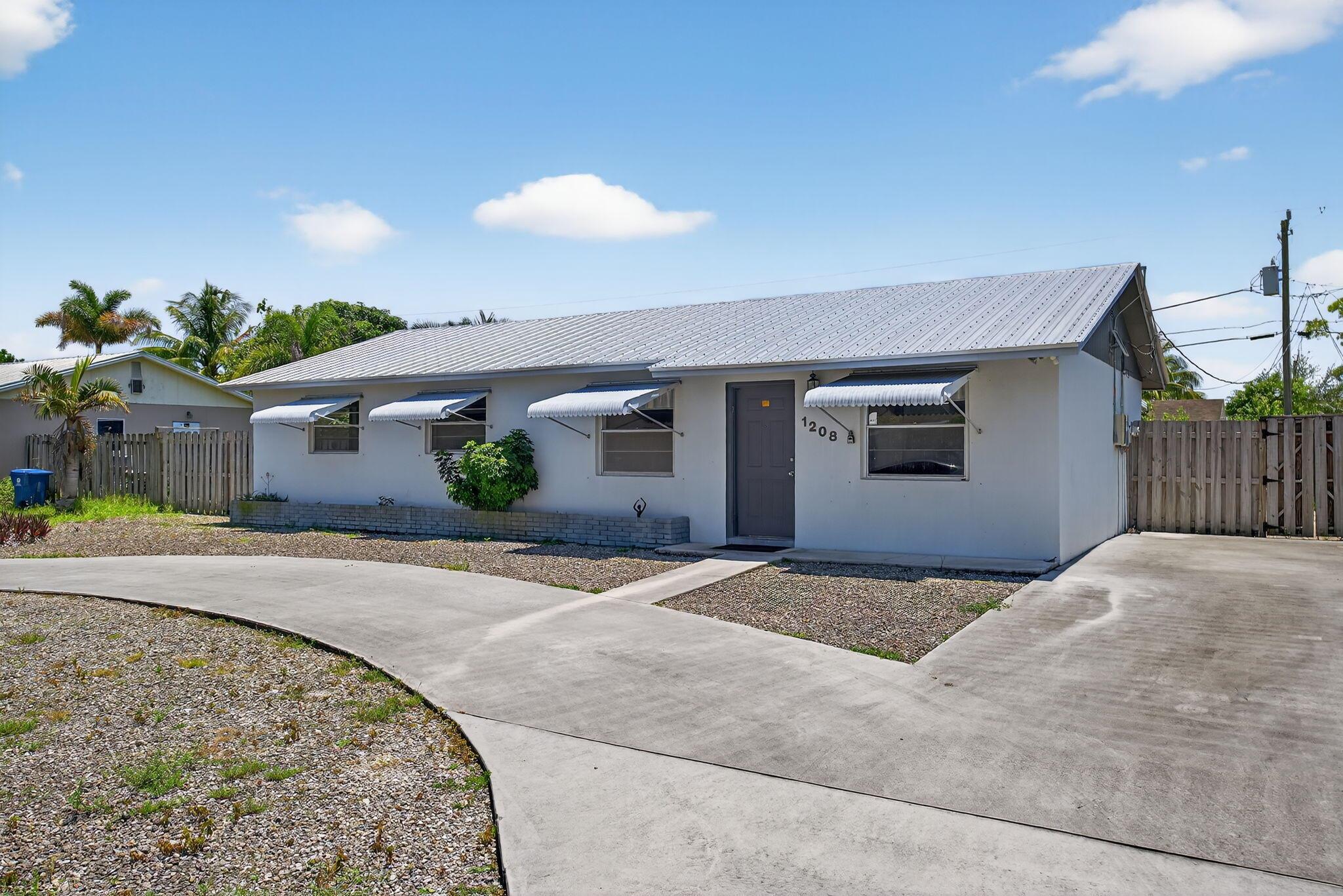 Image to showcase the property located at 1208 Cherokee Street