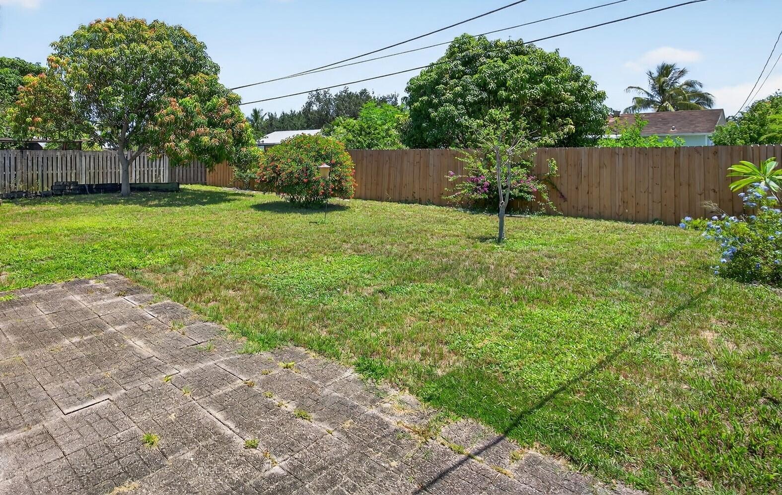 Image to showcase the property located at 1208 Cherokee Street