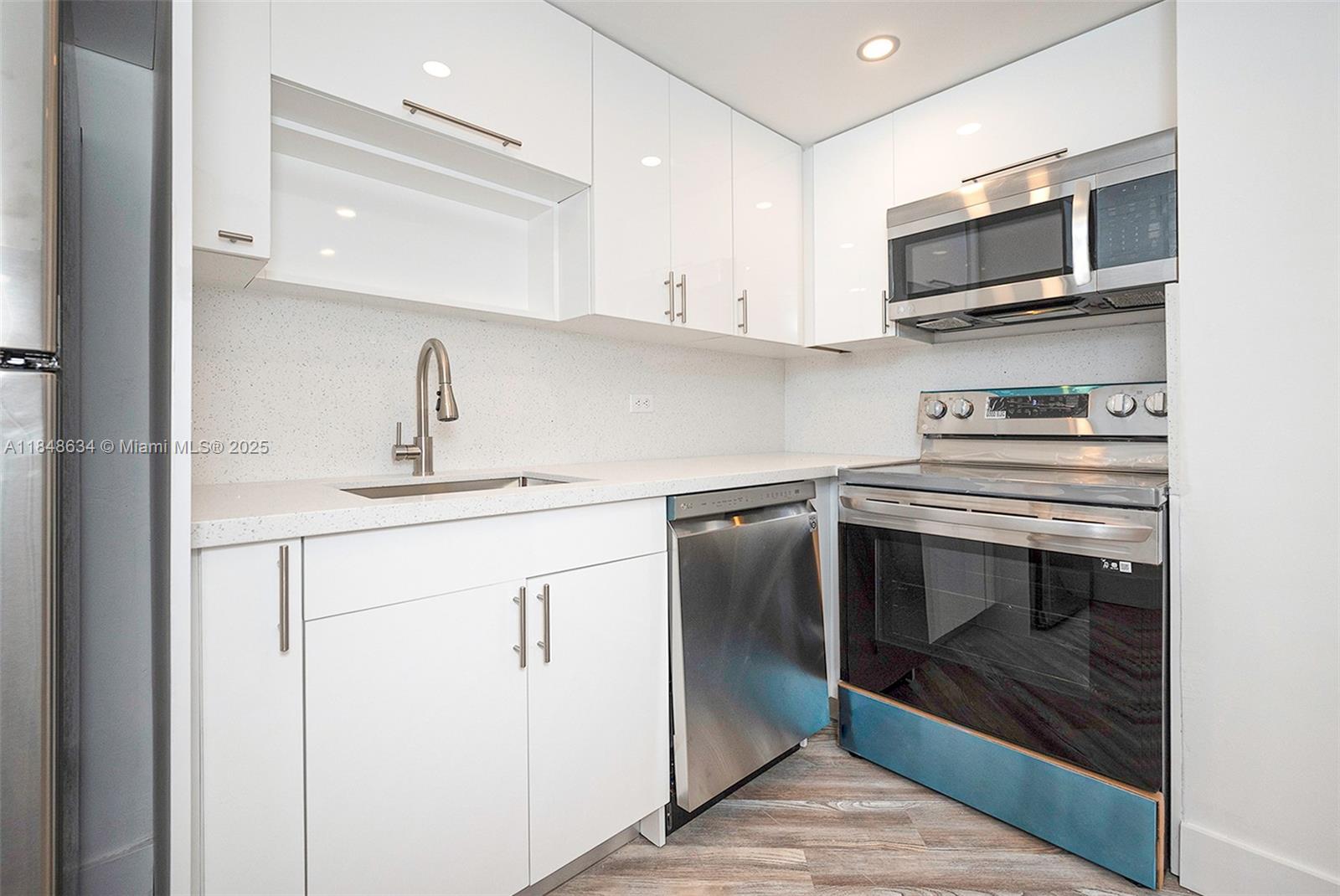 Property photo # 4