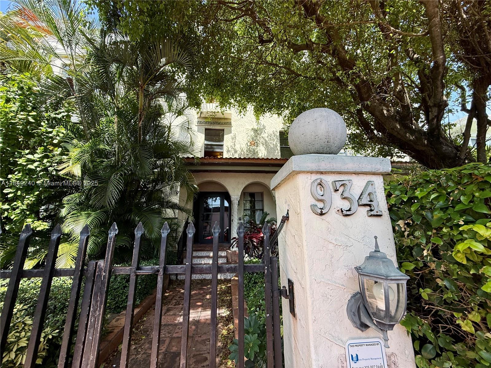 Venetian Manor Condo