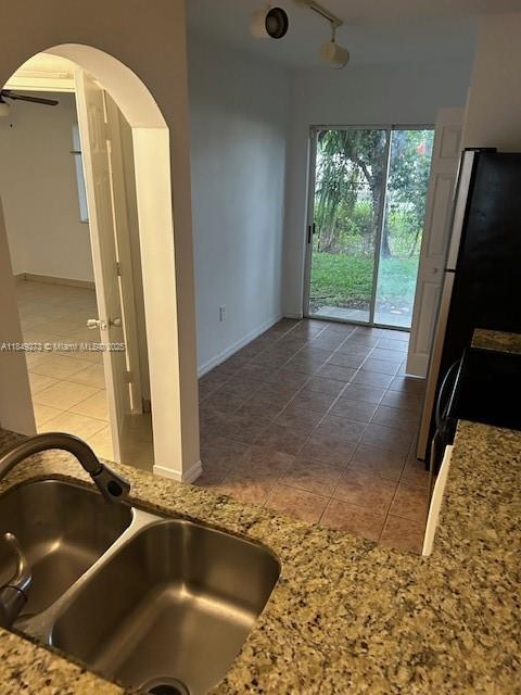 Property photo # 7