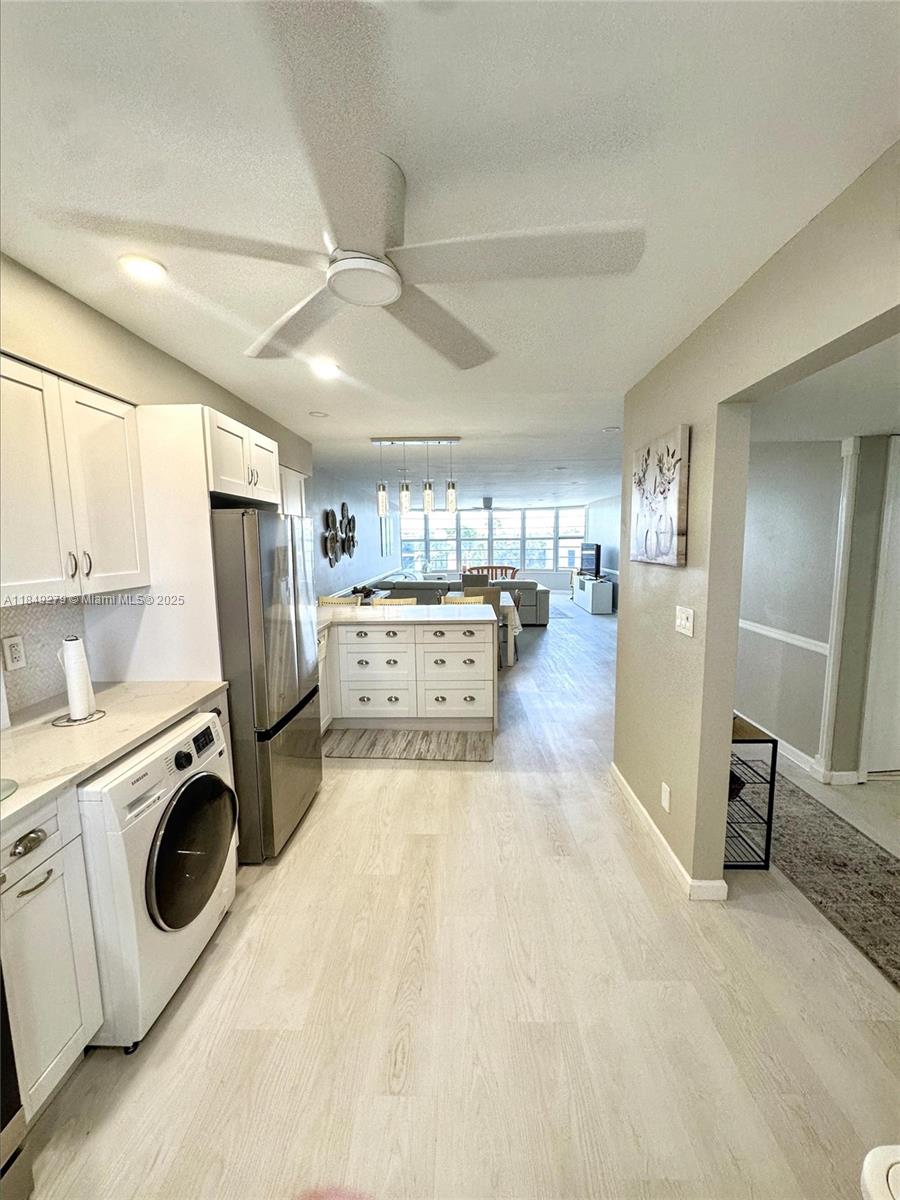3051 NE 48th St 307