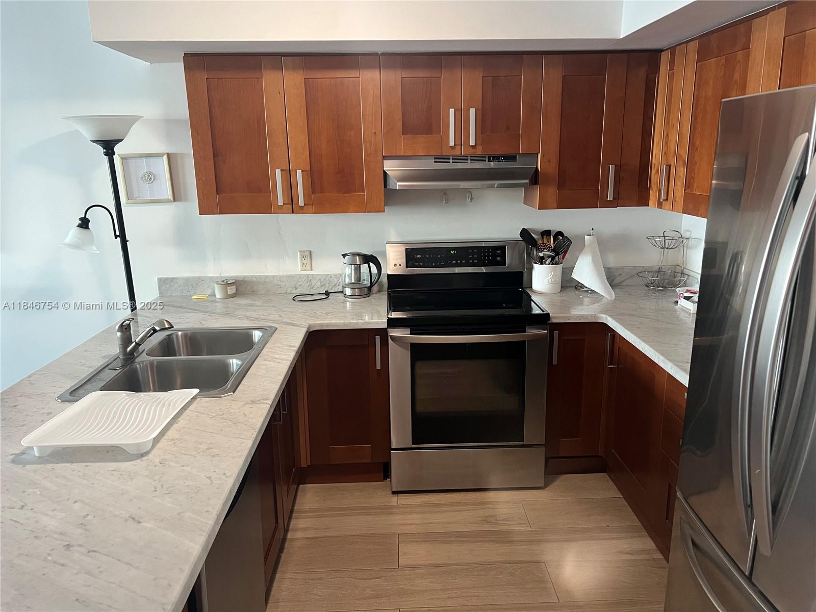 Property photo # 6
