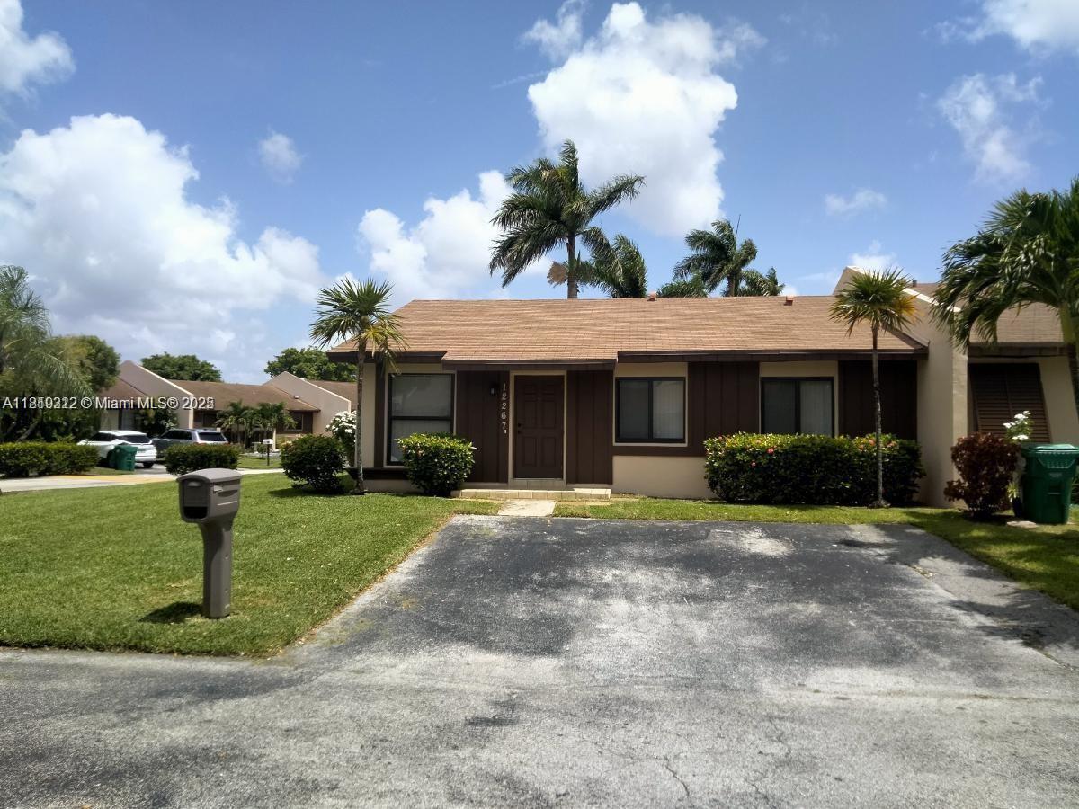 Property photo # 0