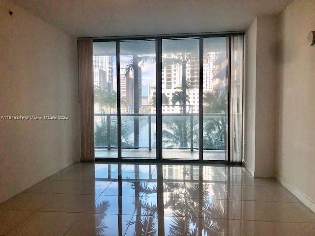 79 SW 12th St #1010, Miami FL 33130