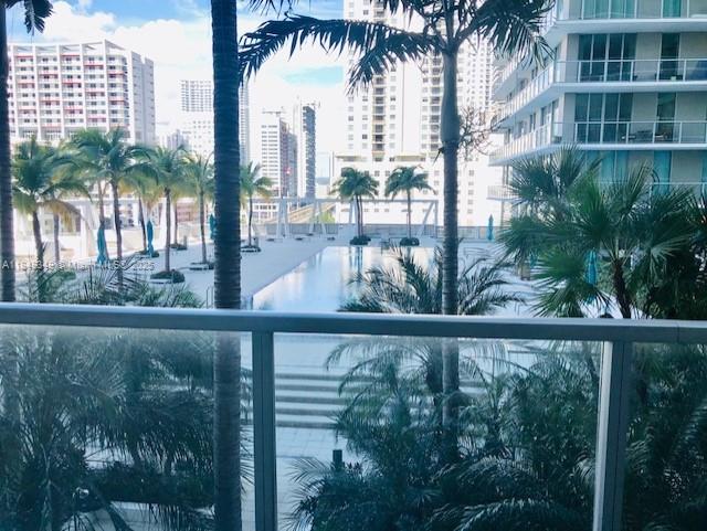 79 SW 12th St #1010, Miami FL 33130
