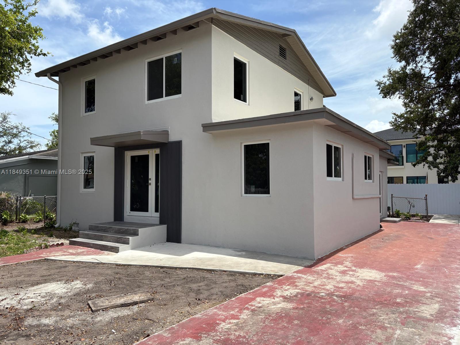 Property photo # 0