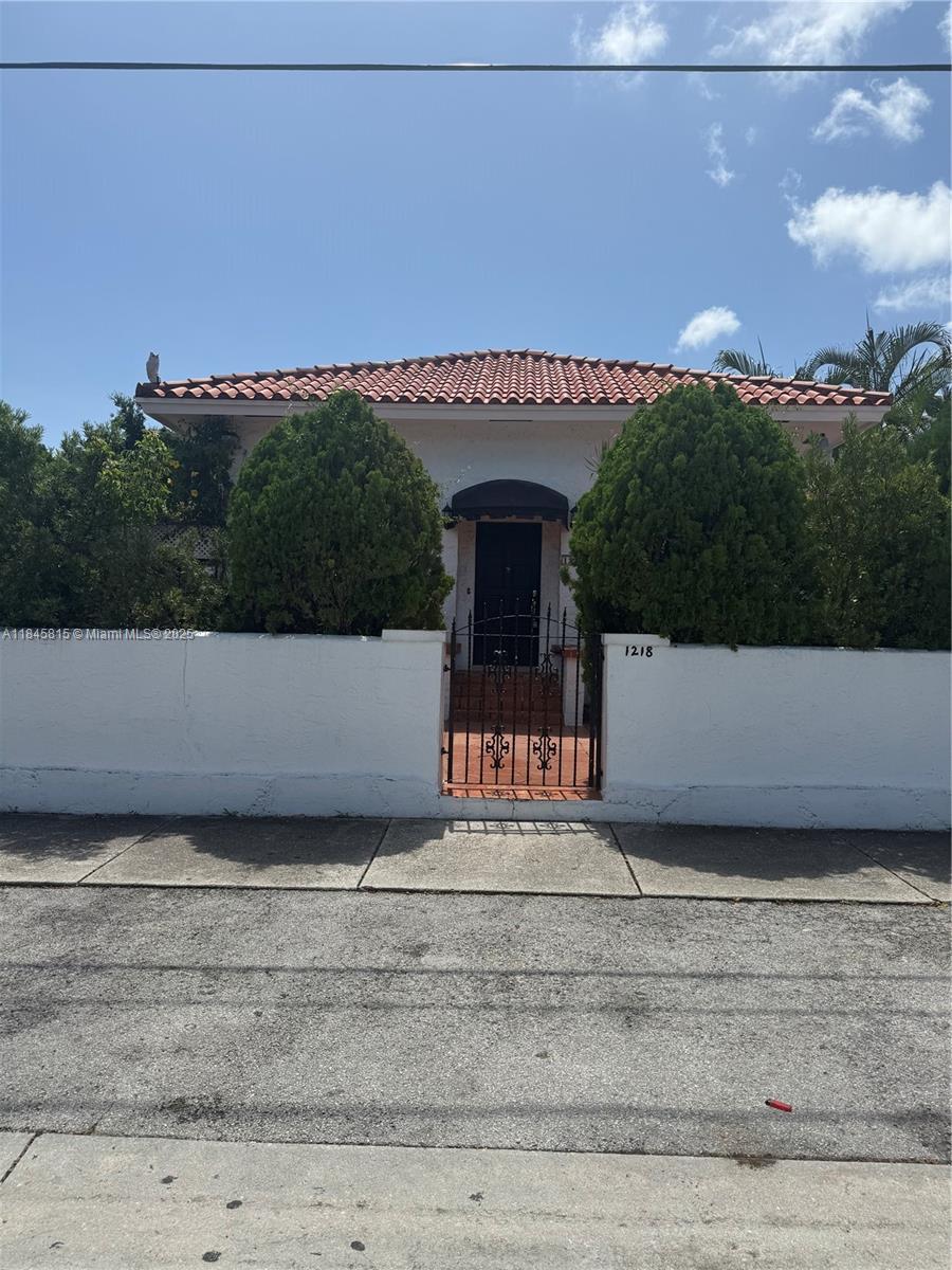 Property photo # 0