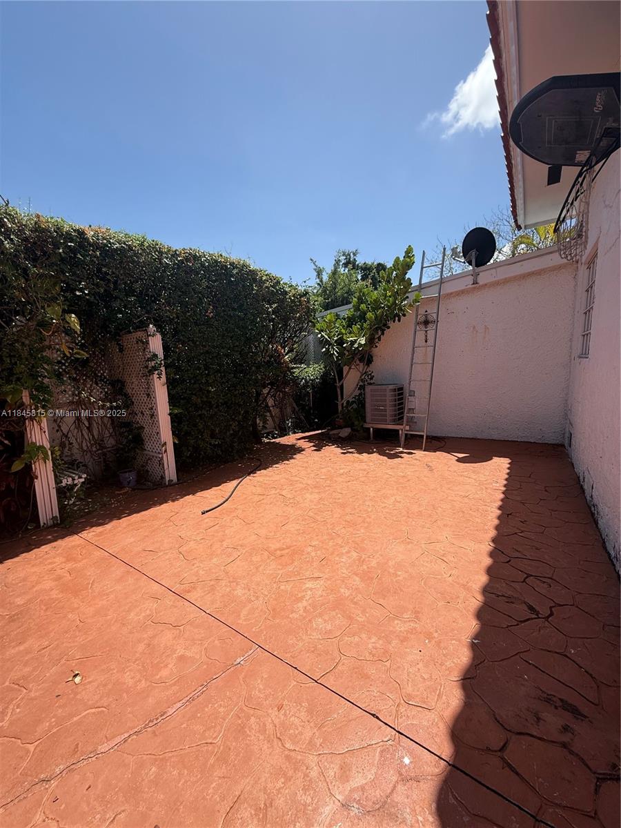 Property photo # 7