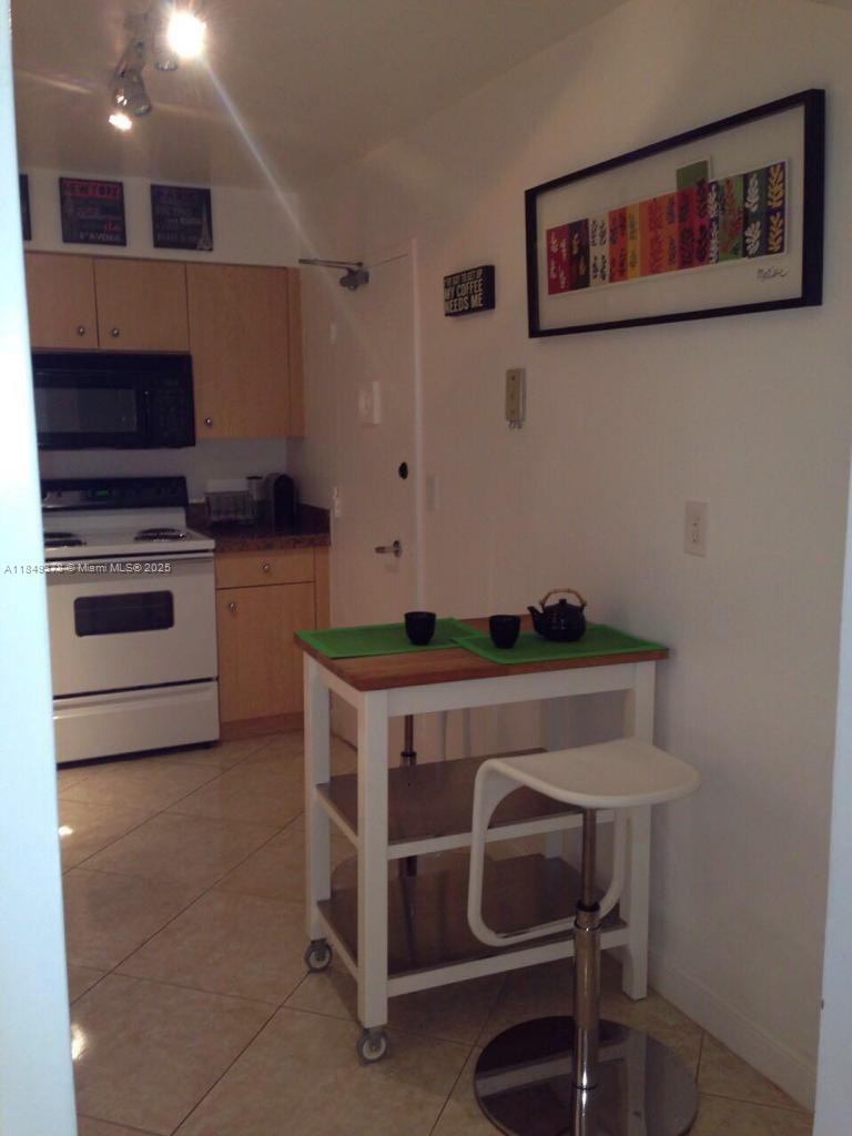 Property photo # 9