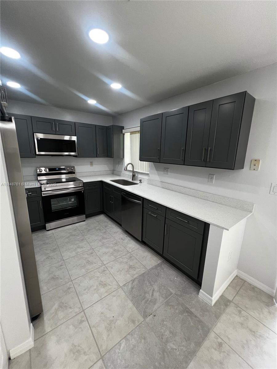 Property photo # 8