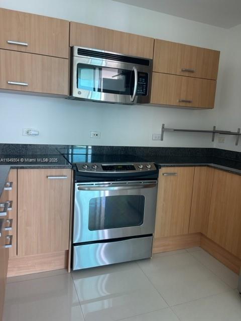 350 S Miami Ave #PH2-06, Miami FL 33130