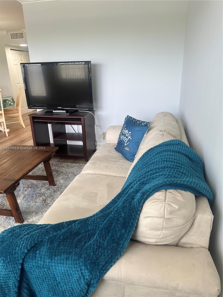 Property photo # 7
