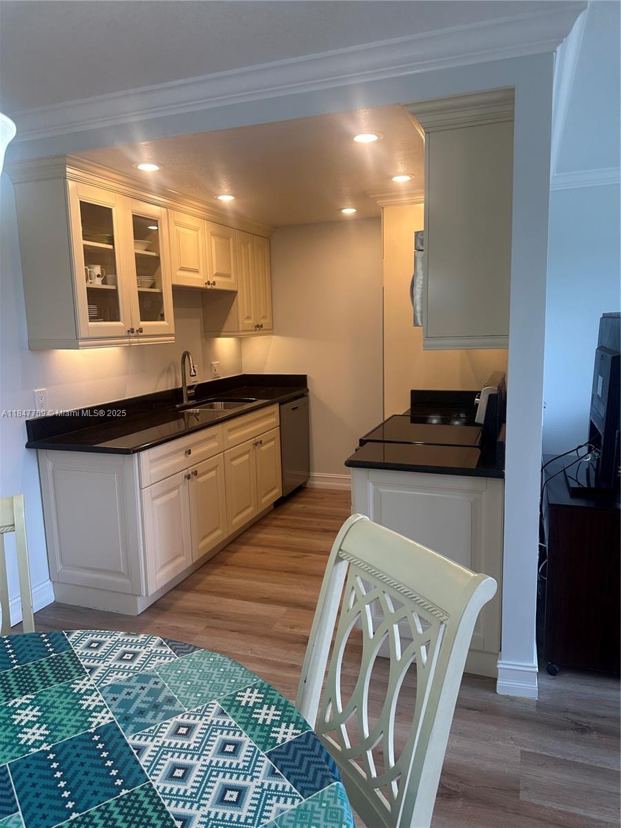 Property photo # 8