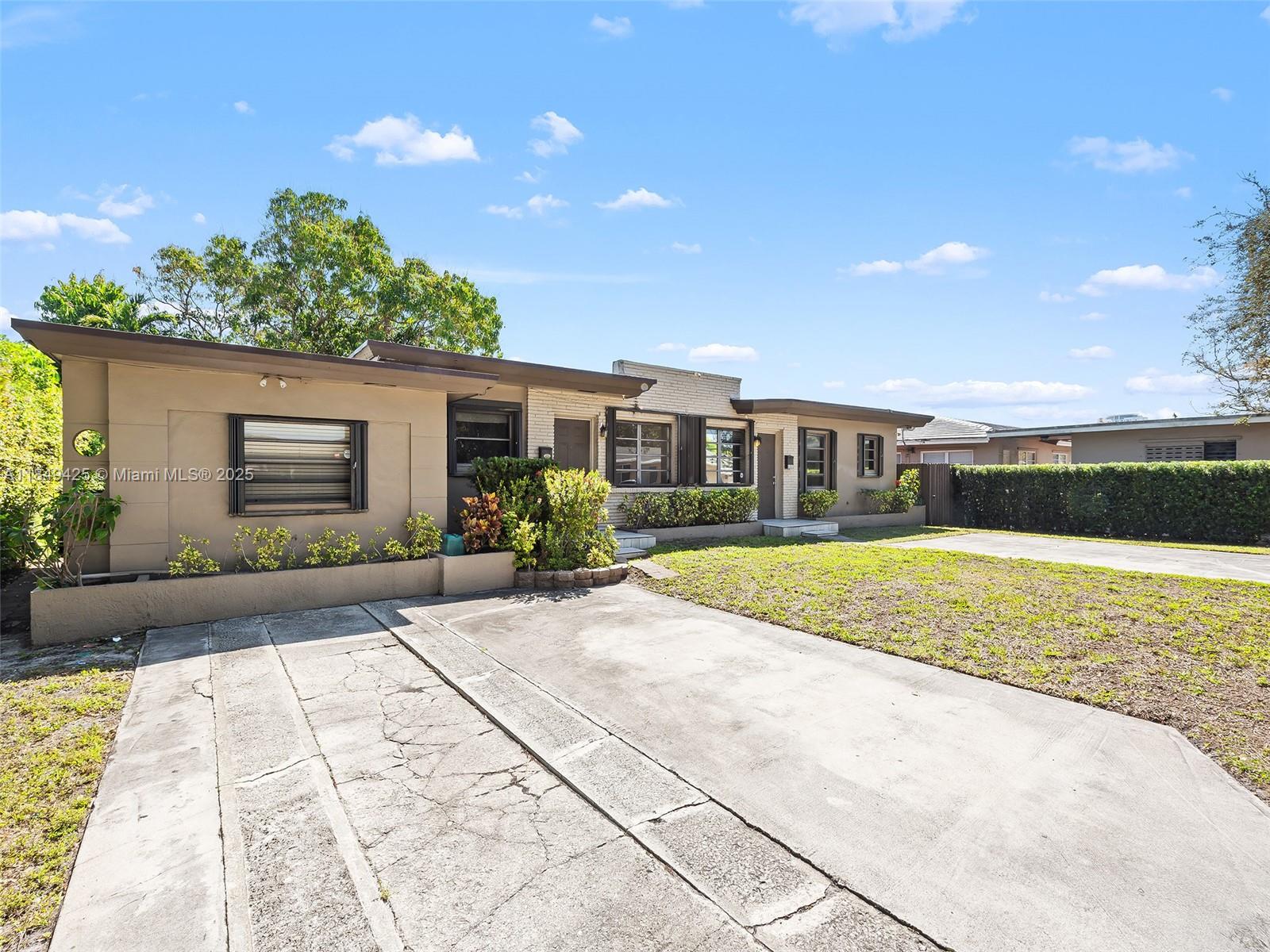 Property photo # 0