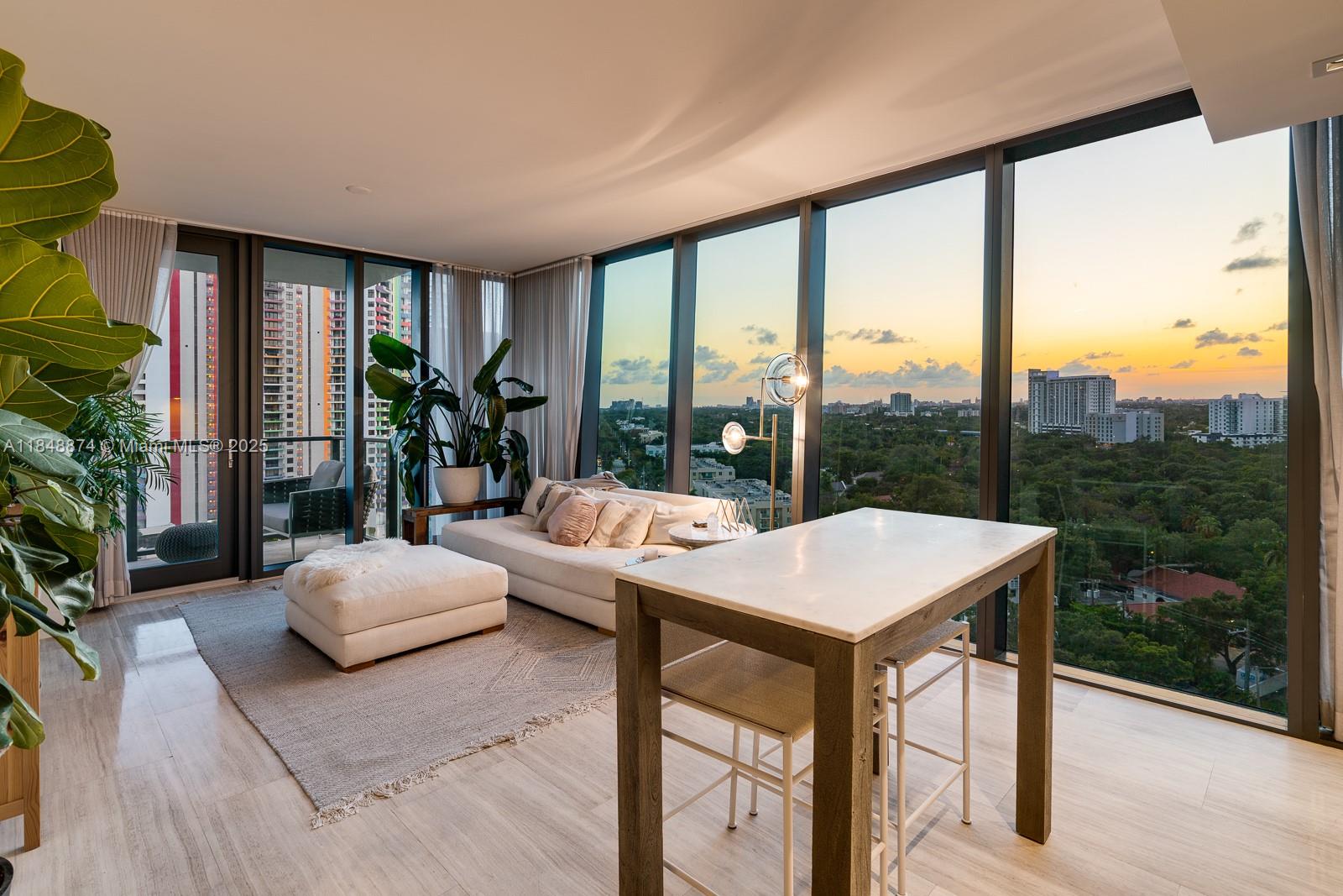 1451 Brickell Ave Unit 1404, Miami, Florida 33131