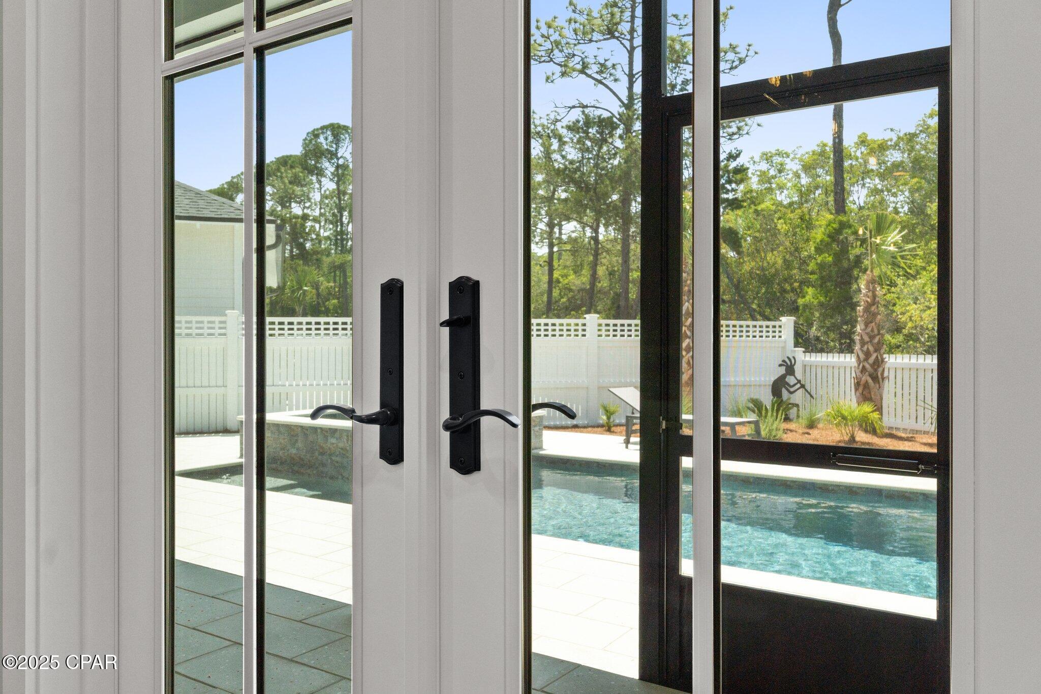 Image 18 For 104 Splash Drive