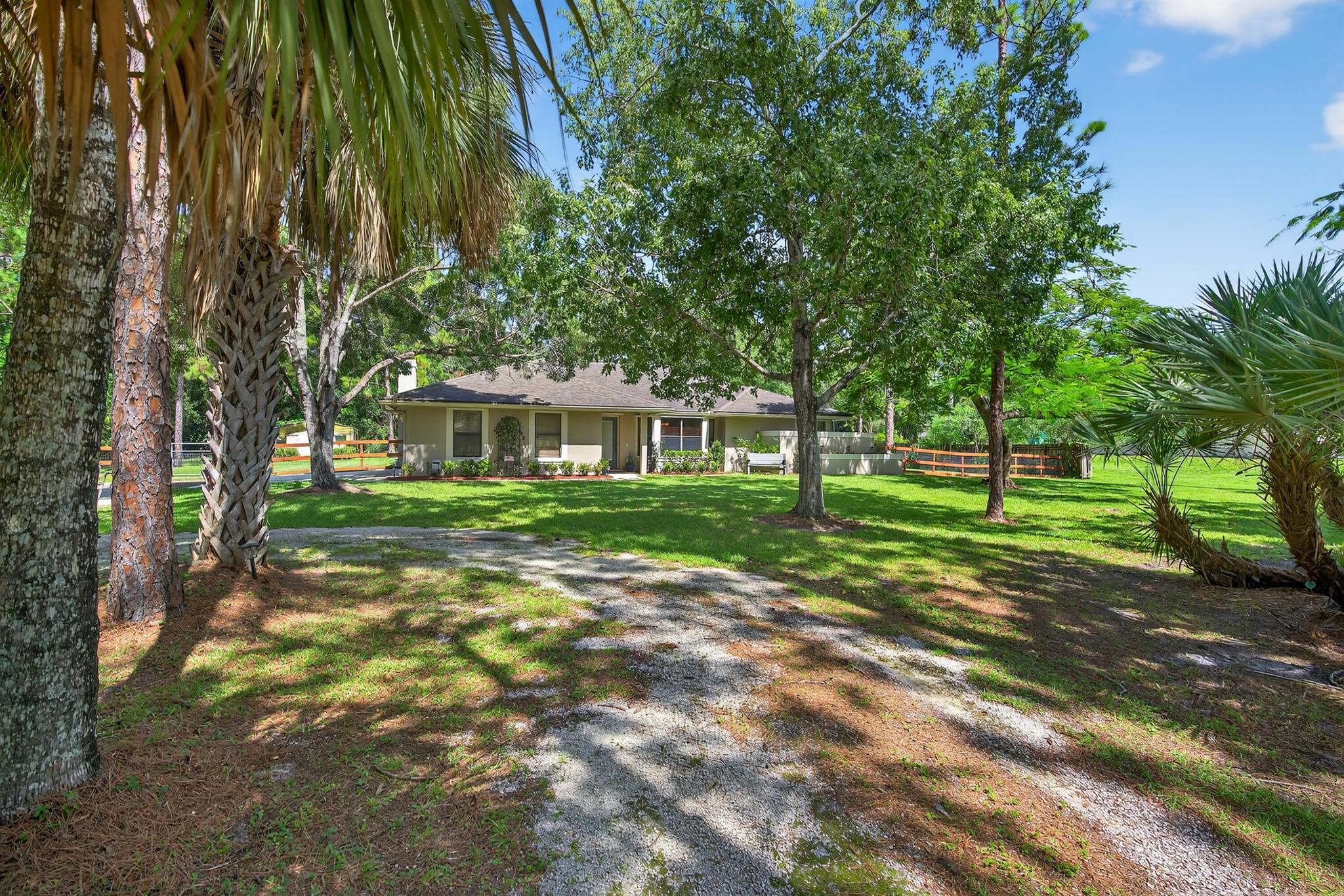 Image to showcase the property located at 17368 121 Terrace N