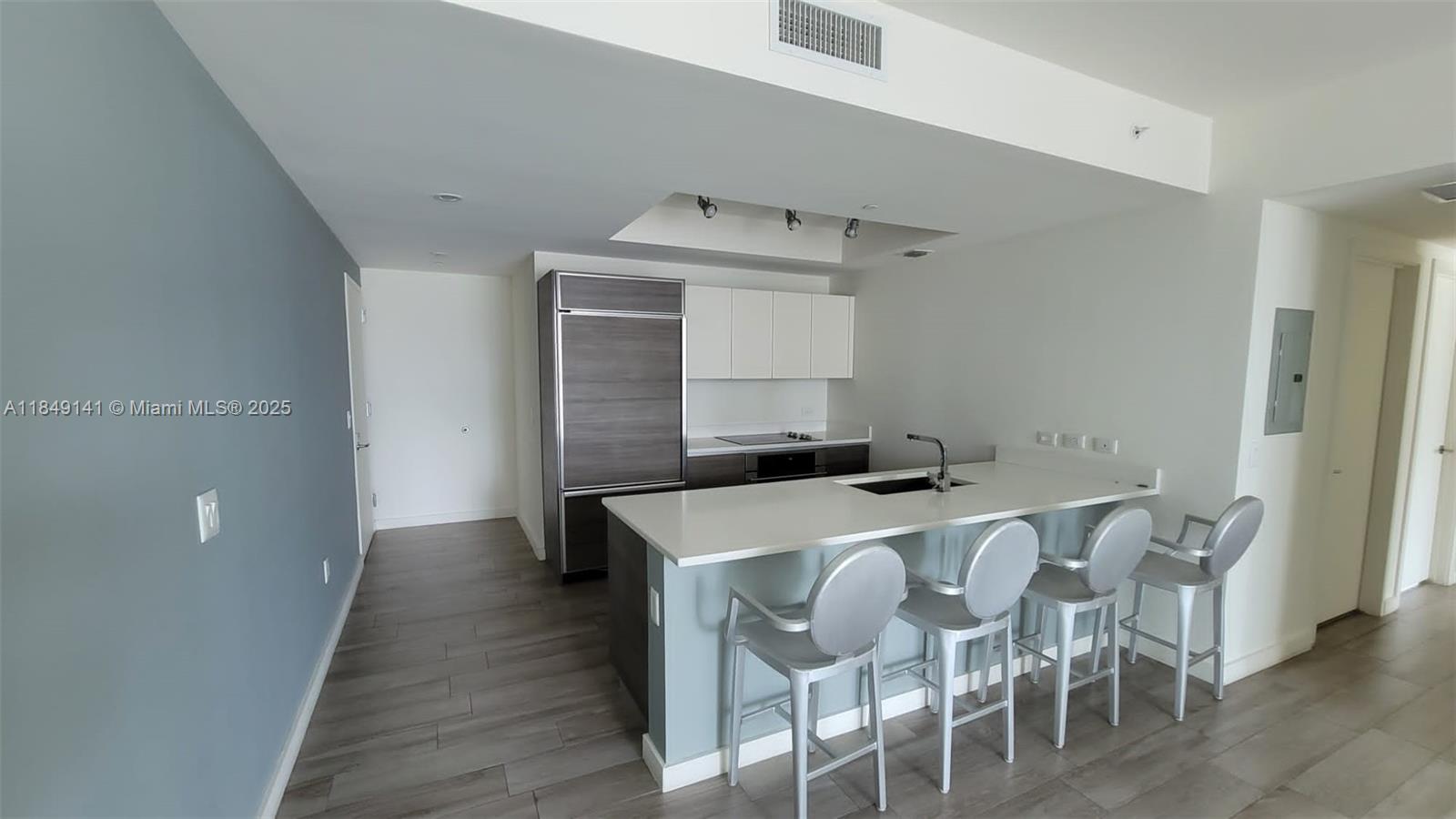 Property photo # 2