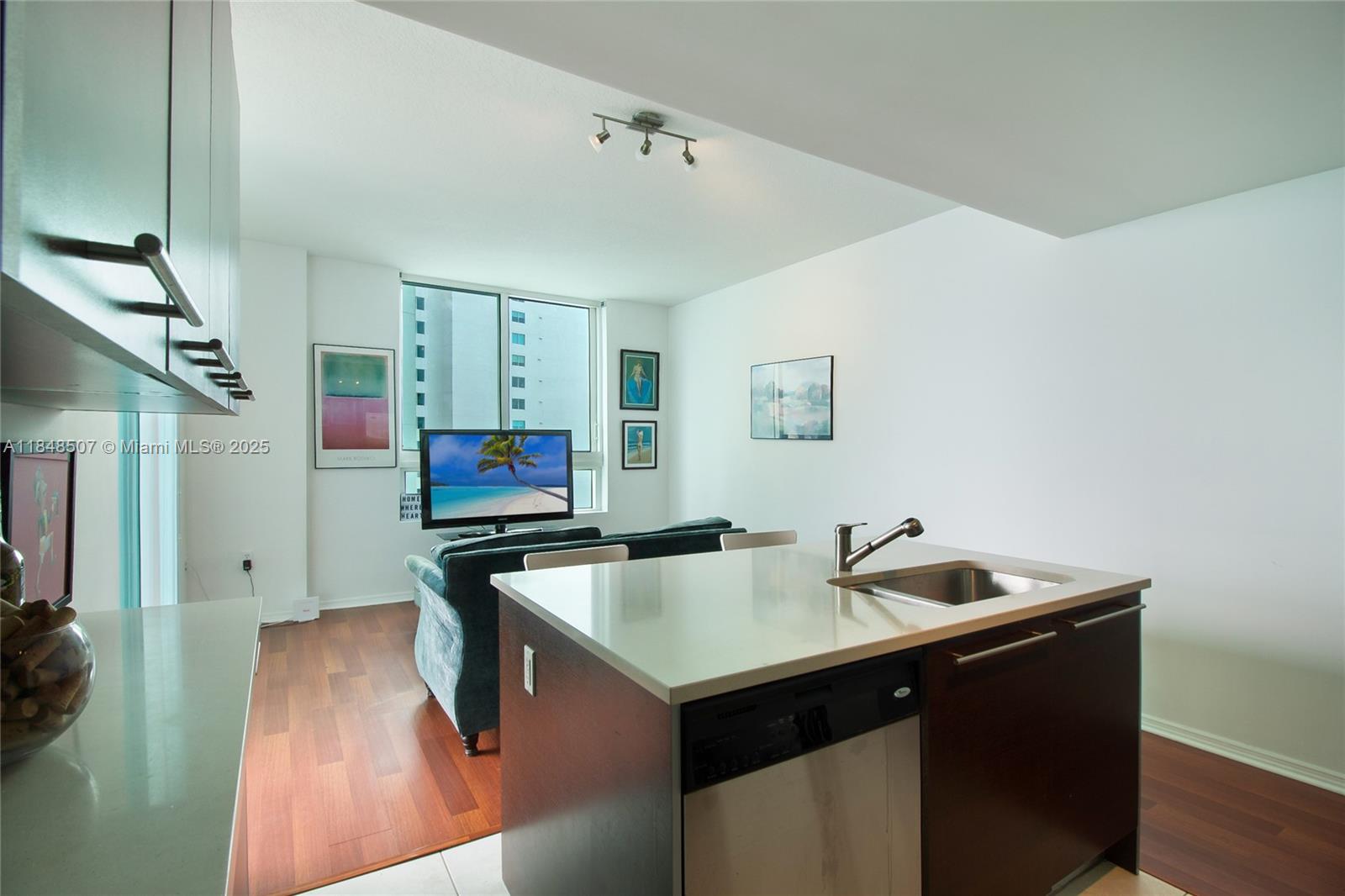 Property photo # 2