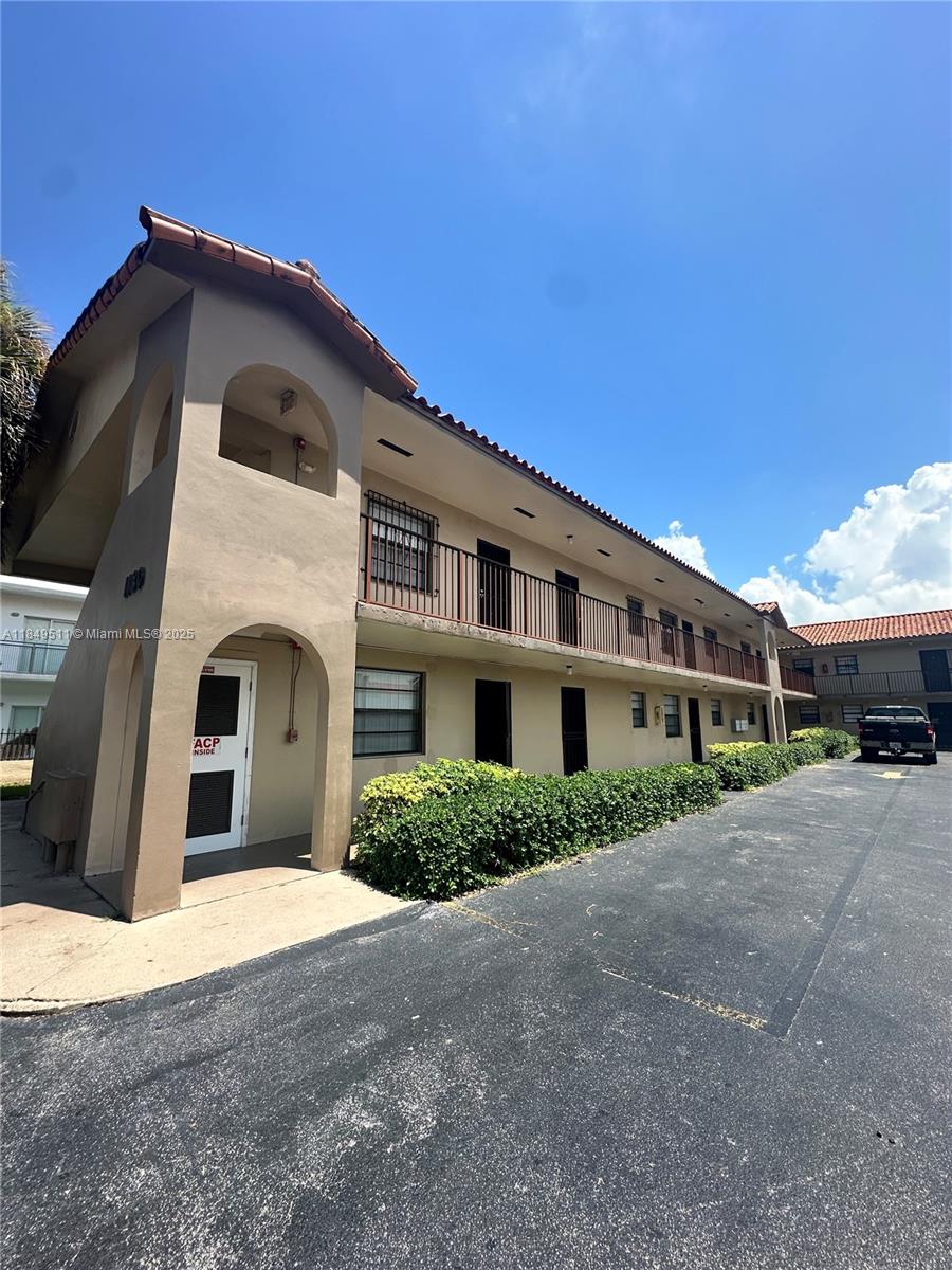 Property photo # 0