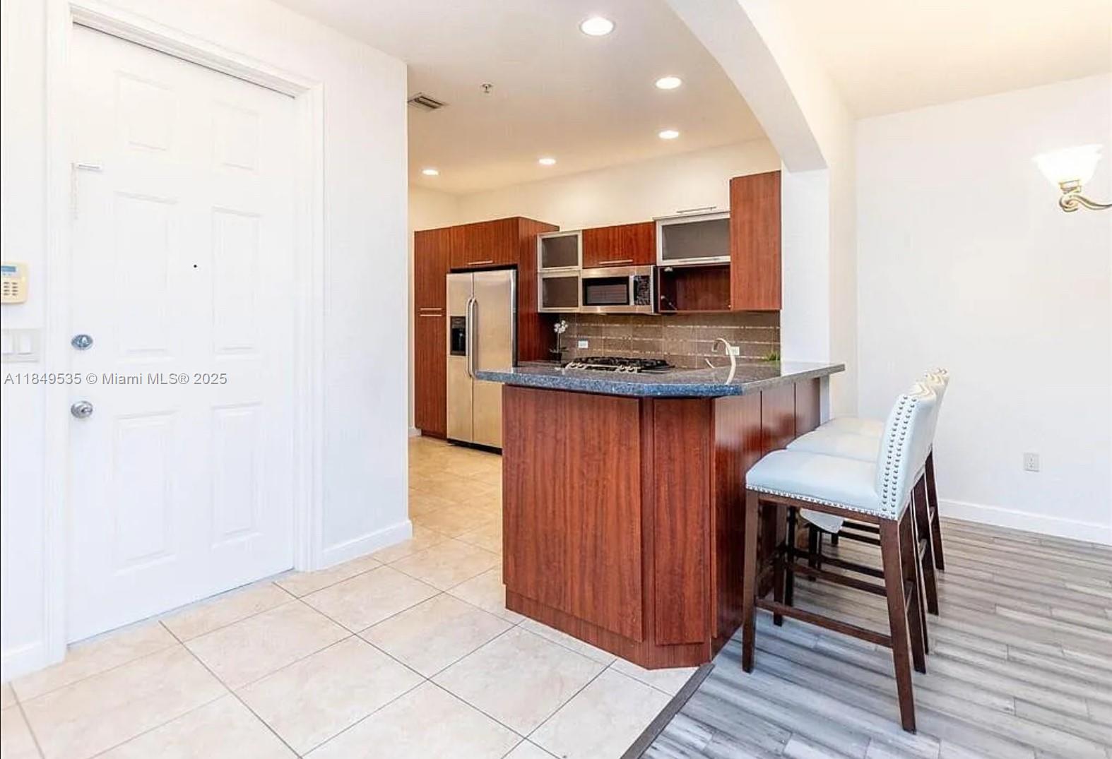 Property photo # 9