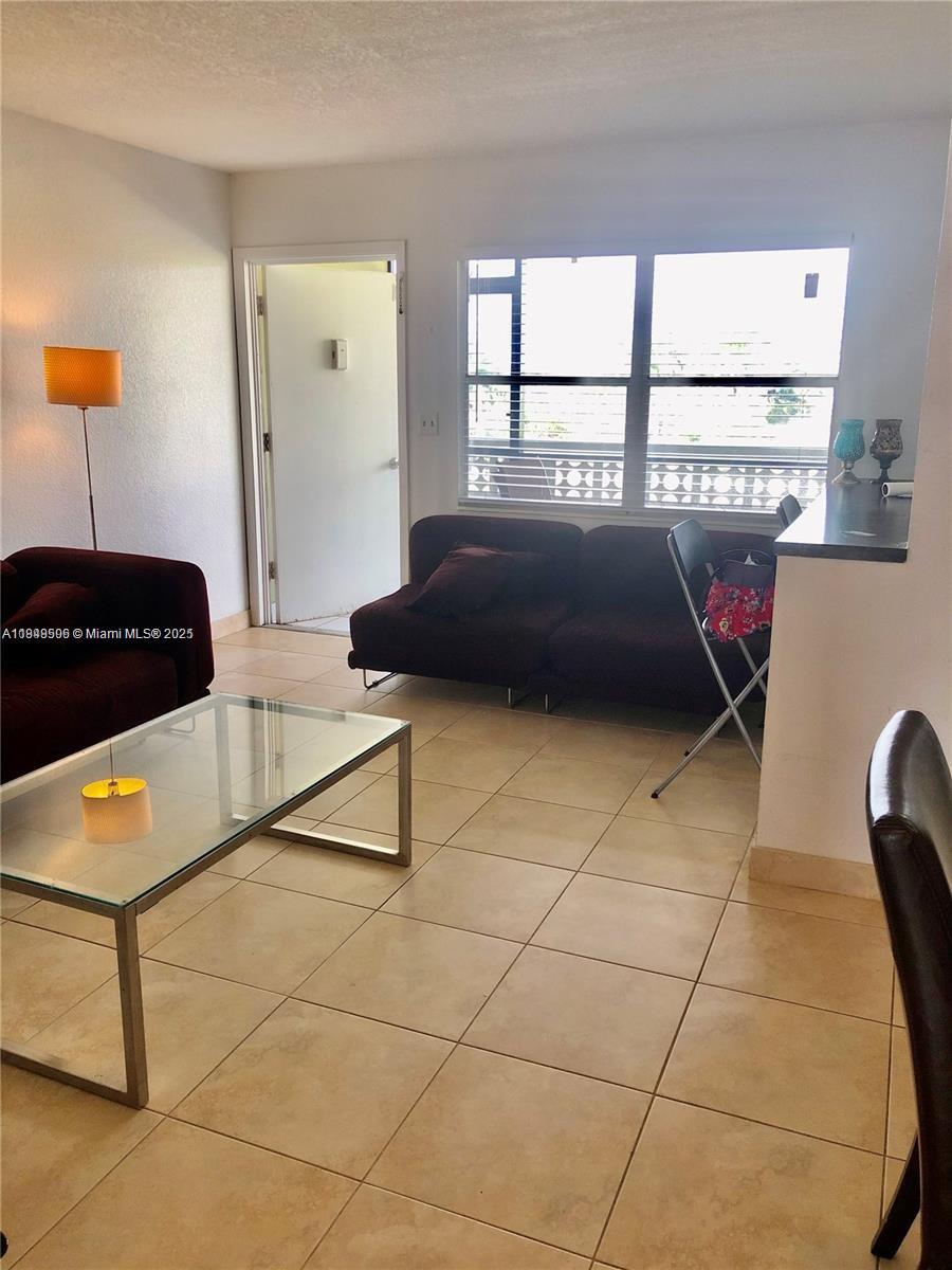 1425 Arthur St Unit 514 B, Hollywood, Florida 33020