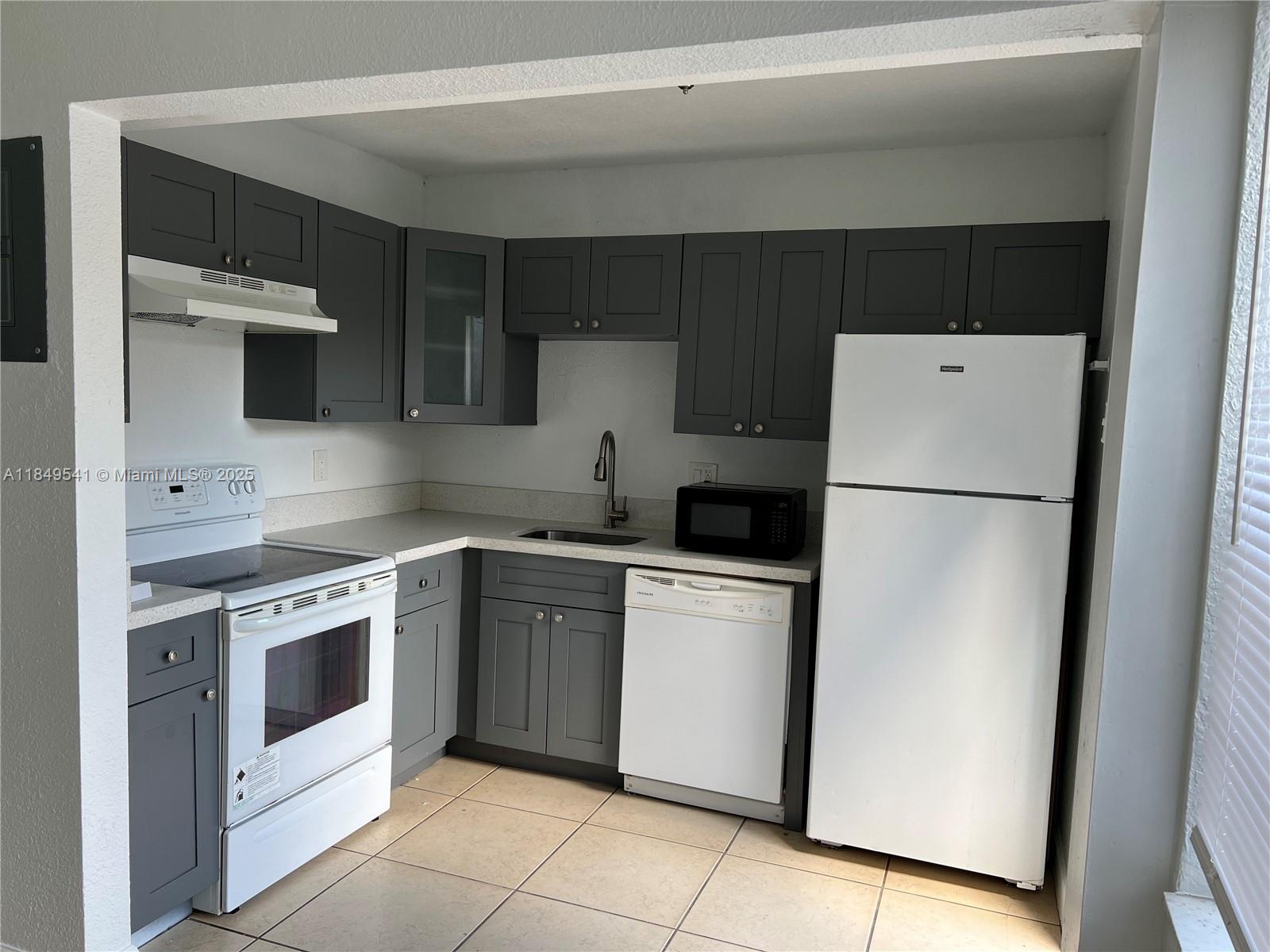 Property photo # 0
