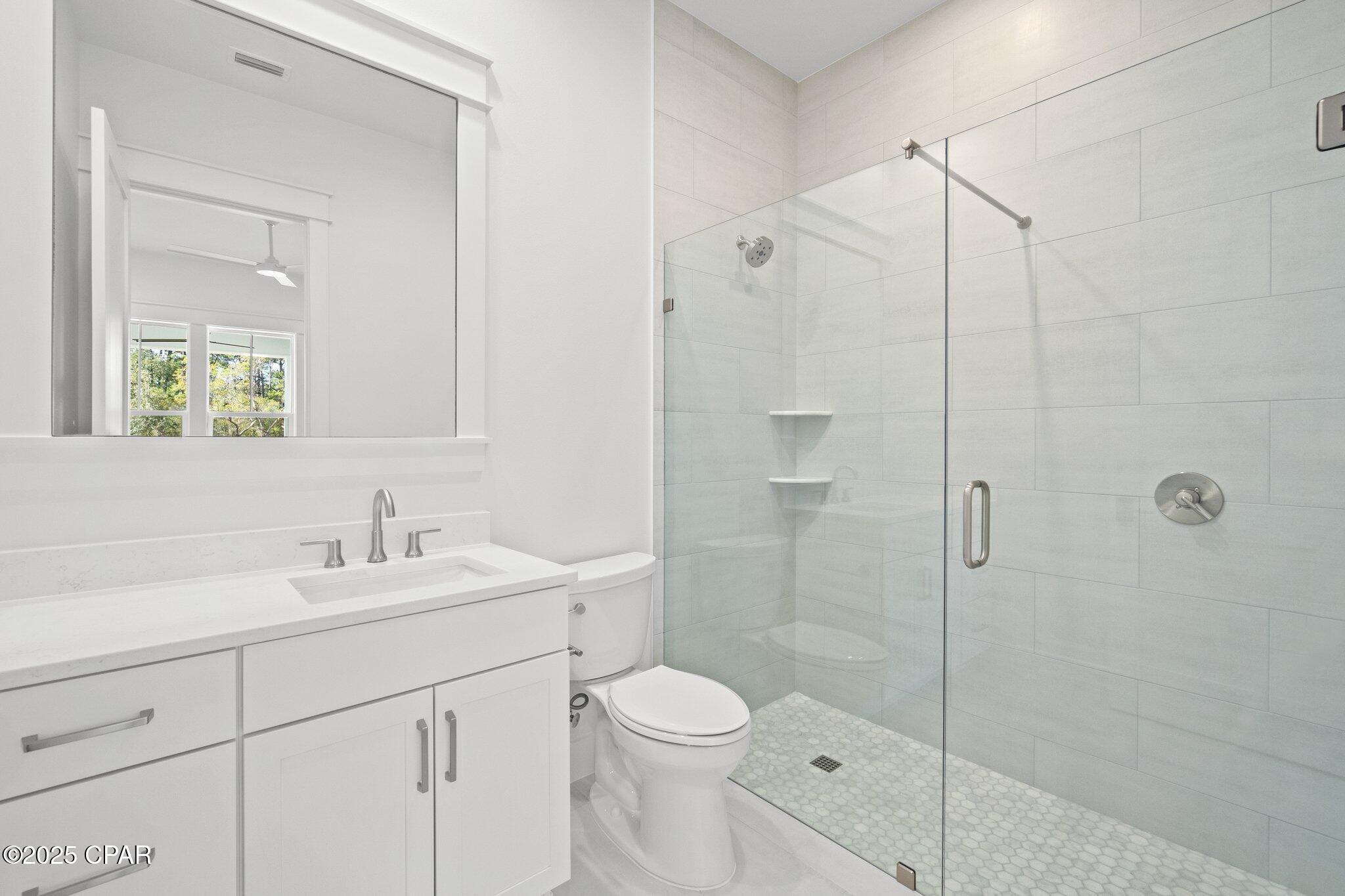 Image 9 For 152 Splash Drive