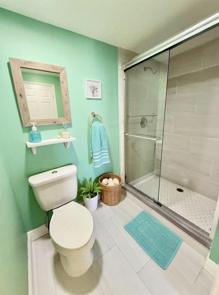 Image to showcase the property located at 601 Seafarer Circle 504