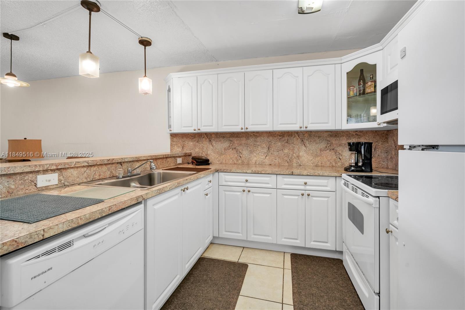 Property photo # 9