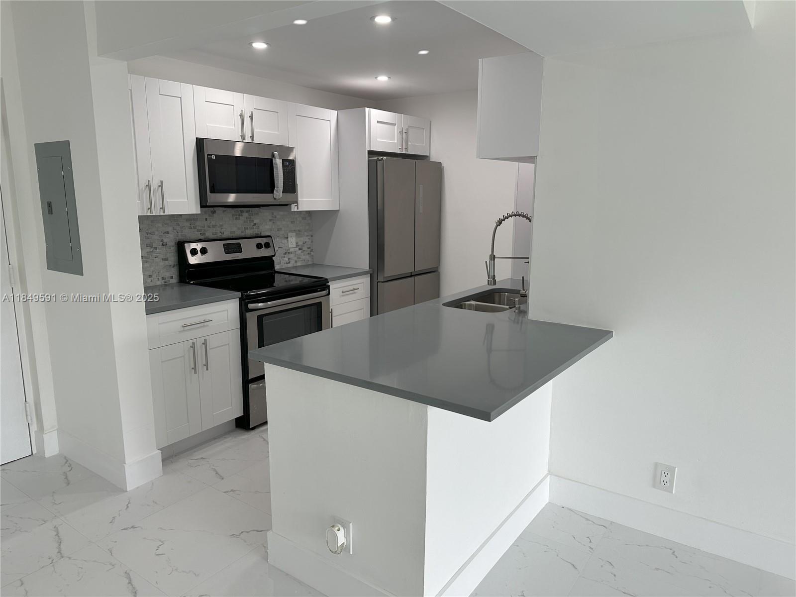 Property photo # 2