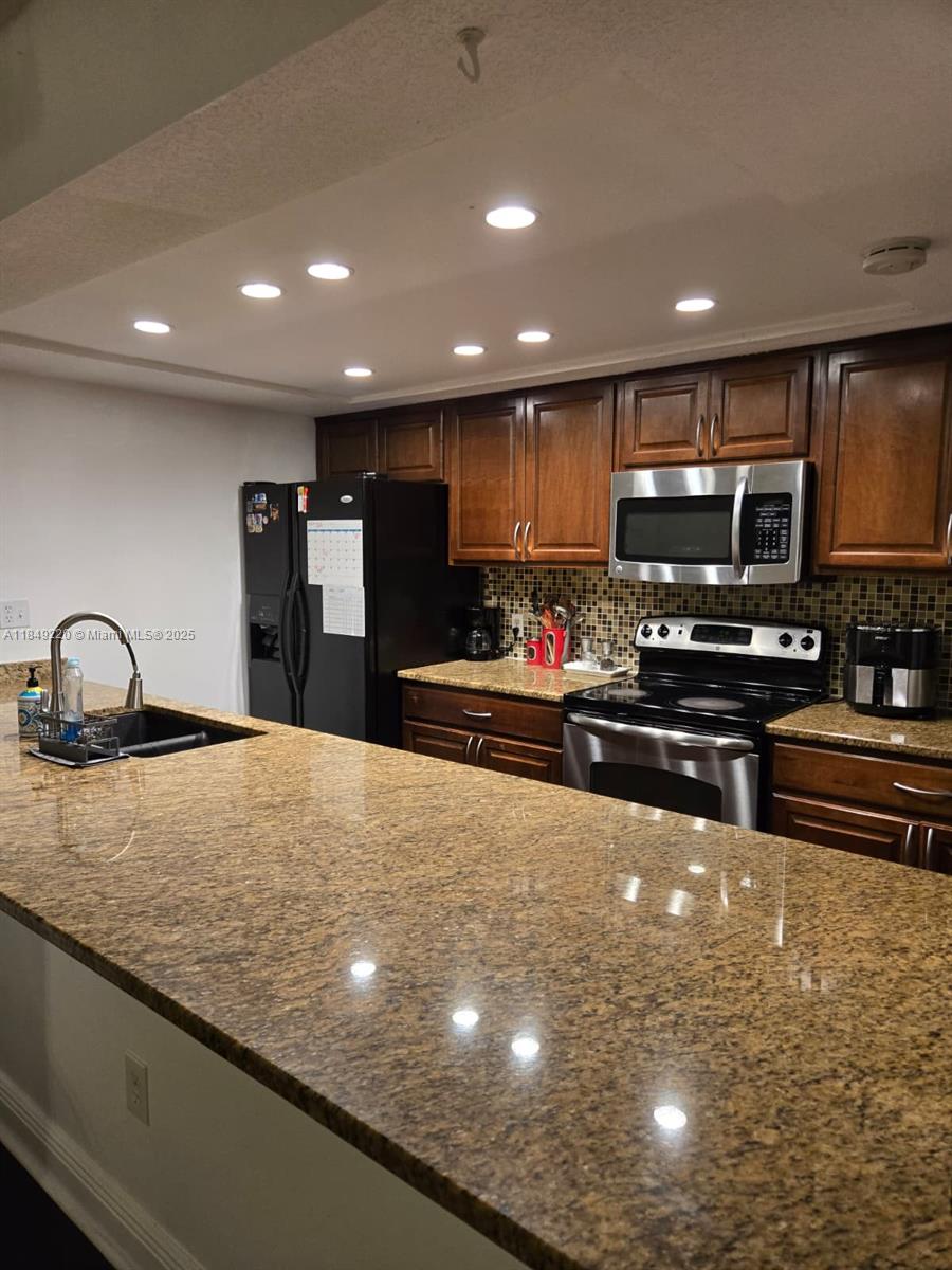 Property photo # 0
