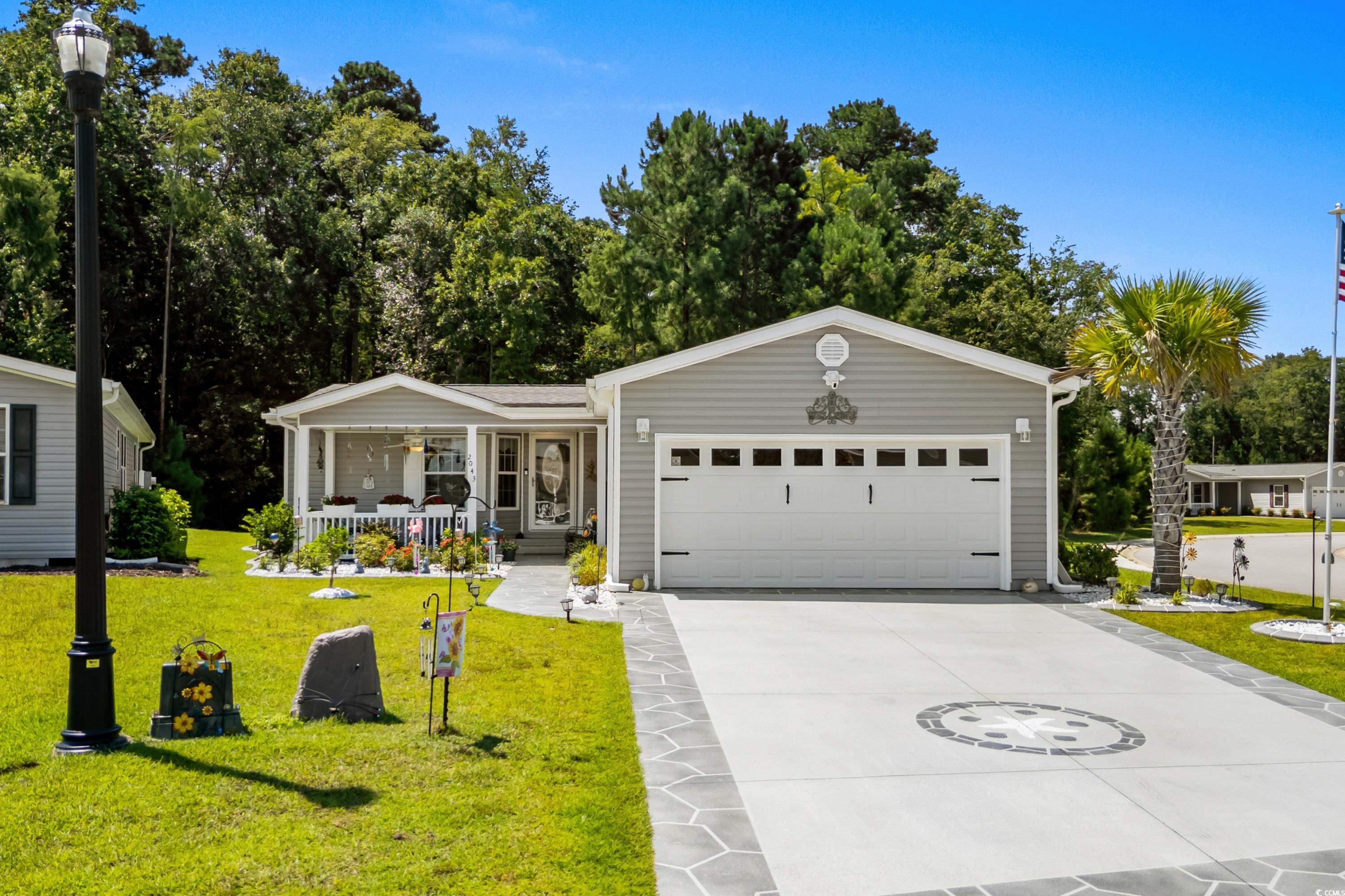 2043 Eastlynn Dr. Conway, SC 29526