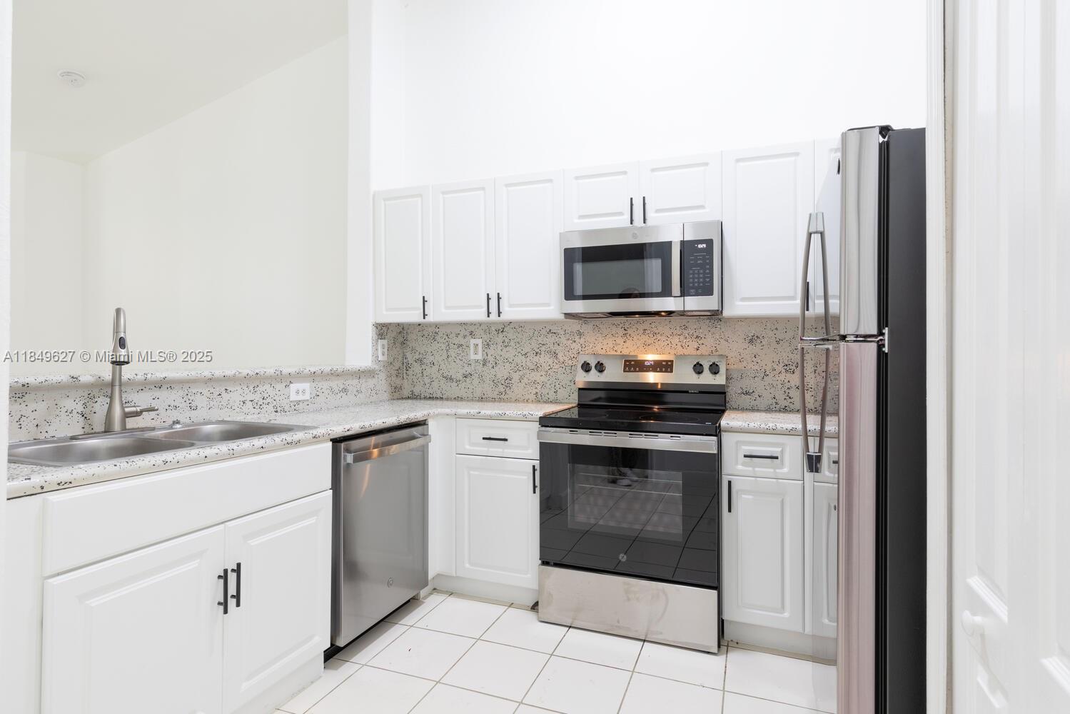 Property photo # 6