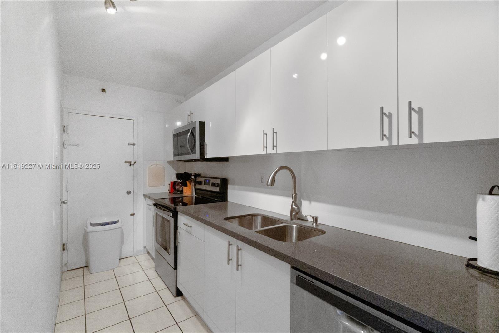 Property photo # 2