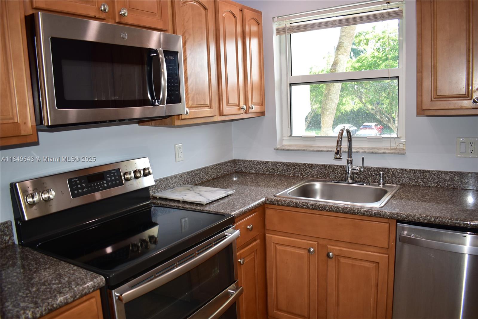 Property photo # 7