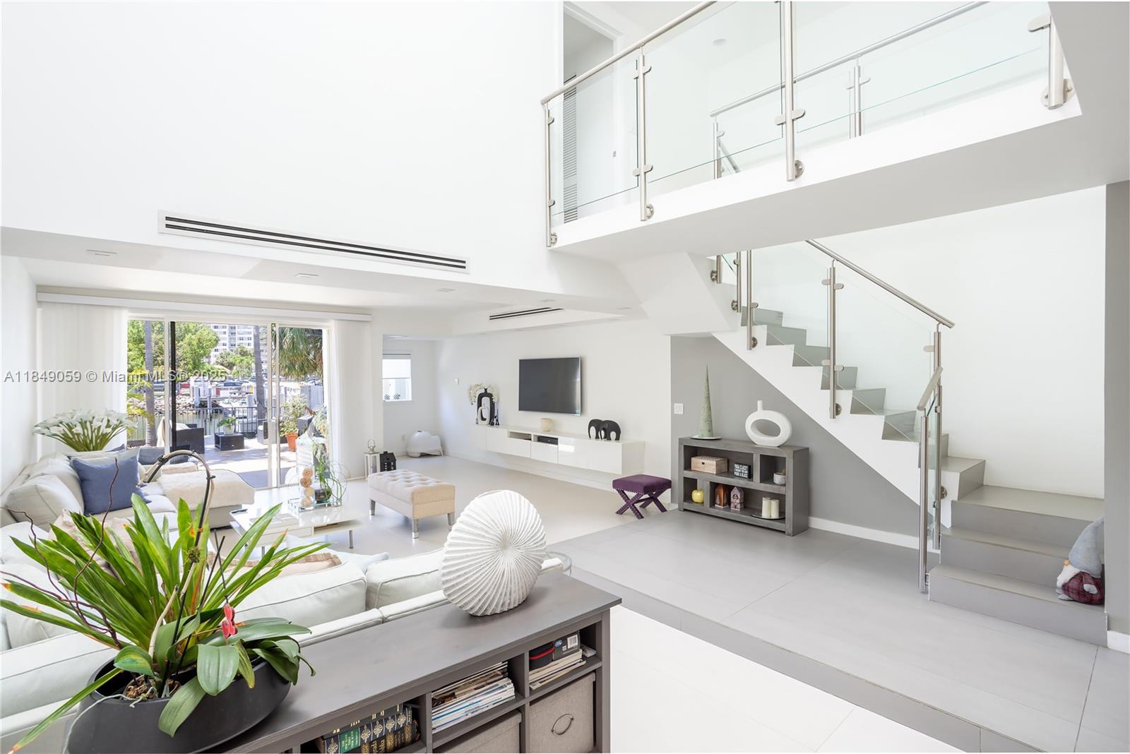 330 Poinciana Dr Unit 1002, Sunny Isles Beach, Florida 33160